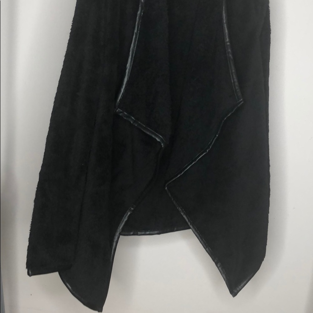 BLACK SHERPA CARDIGAN SWEATER - Picture 4 of 6